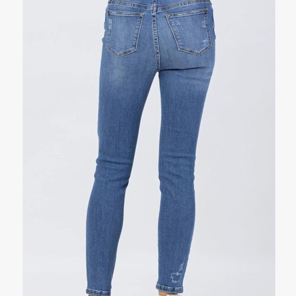 Judy Blue Skinny Lemon  Distressed Jeans - Picture 5 of 16